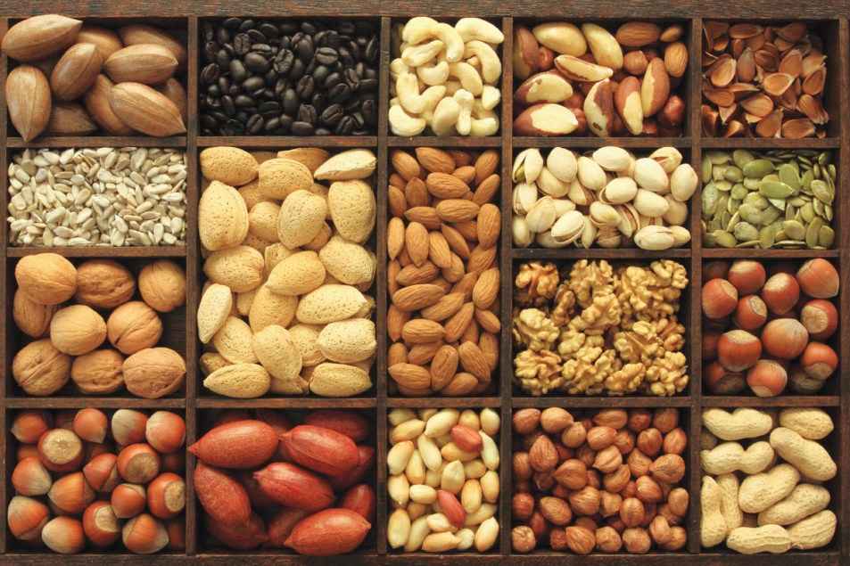 بهترین آجیل برای کم خونی