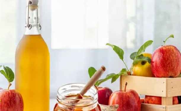 اگرچه در طب نوین راهکارهای بسیاری برای درمان تعریق زیاد سر و صورت وجود دارد اما این راهکارها بدون عارضه نیستند. به همین دلیل تصمیم داریم در این مطلب از مجله سلامت پلاس به بررسی درمان تعریق زیاد سر و صورت در طب سنتی بپردازیم.